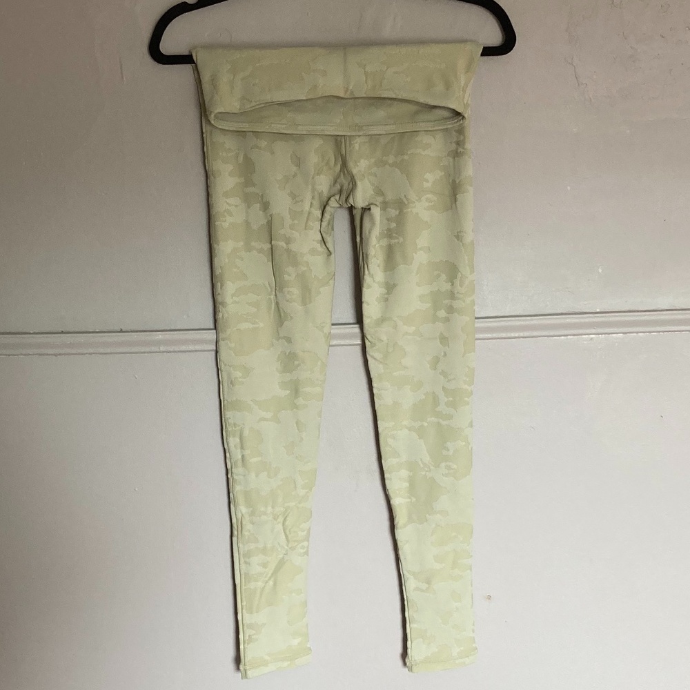 Fashion Nova Embossed Camo Active Leggings - Picture 3 of 4